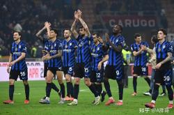 爱游戏-包含亚特兰大迎欧冠关键赛，今晚复出首秀，震撼外界，临场指挥获称赞的词条-爱游戏