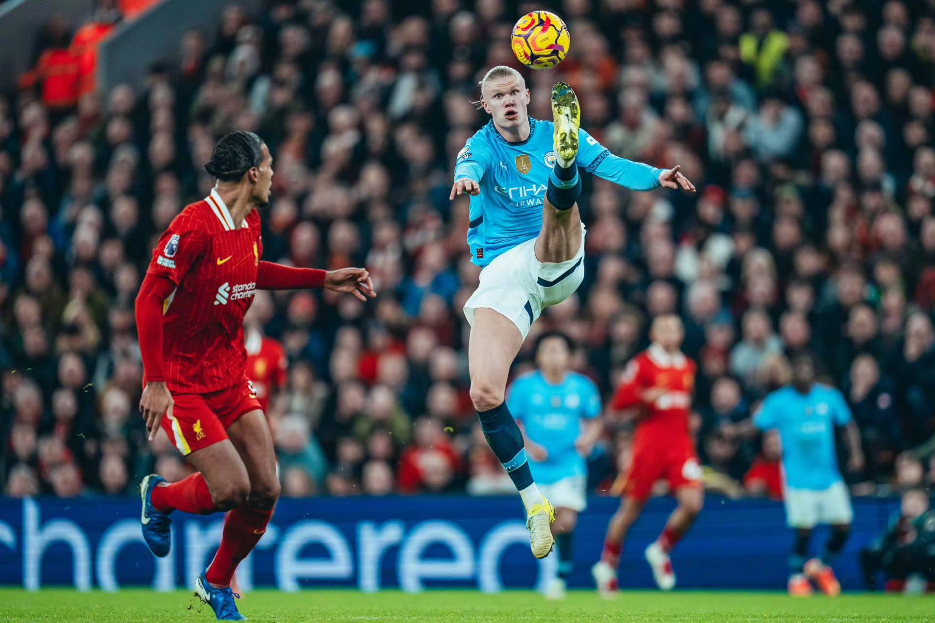 加时末段体能课后;波尔图伤情更新备战英超;底气十足;身体对抗强度拉满 加时末段体能课后;波尔图伤情更新备战英超;底气十足;身体对抗强度拉满