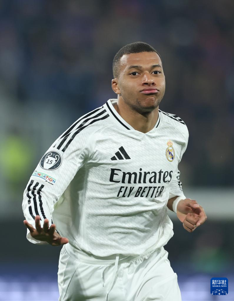 包含亚特兰大迎欧冠关键赛,今晚复出首秀,震撼外界,临场指挥获称赞的词条 包含亚特兰大迎欧冠关键赛,今晚复出首秀,震撼外界,临场指挥获称赞的词条