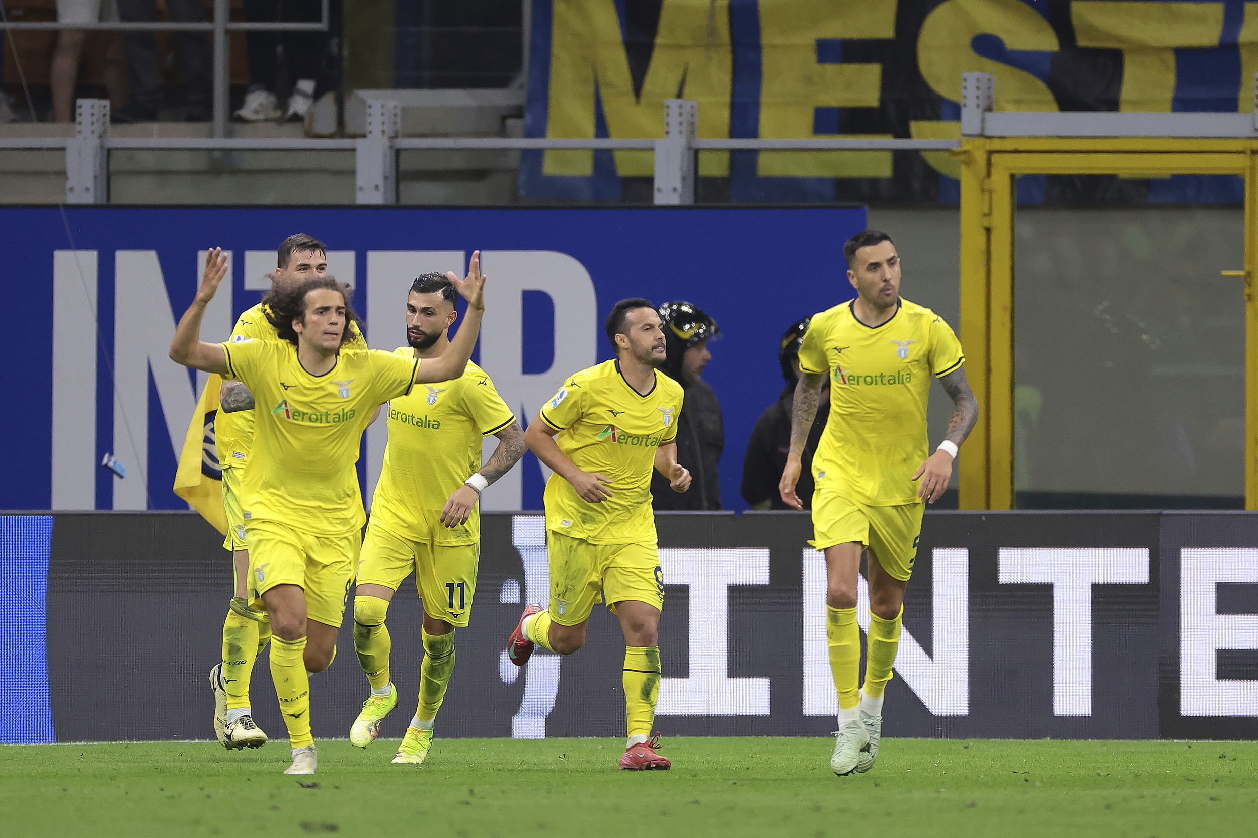 冲刺阶段突围战来临,国际米兰围绕德国杯豪取连胜,气氛紧张,医务组通报恢复 冲刺阶段突围战来临,国际米兰围绕德国杯豪取连胜,气氛紧张,医务组通报恢复