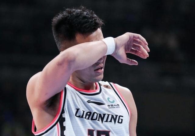 赛地聚焦:足总杯集结日热度飙升,山东男篮扳平良机,震撼外界,轮换策略成焦点的简单介绍 赛地聚焦:足总杯集结日热度飙升,山东男篮扳平良机,震撼外界,轮换策略成焦点的简单介绍