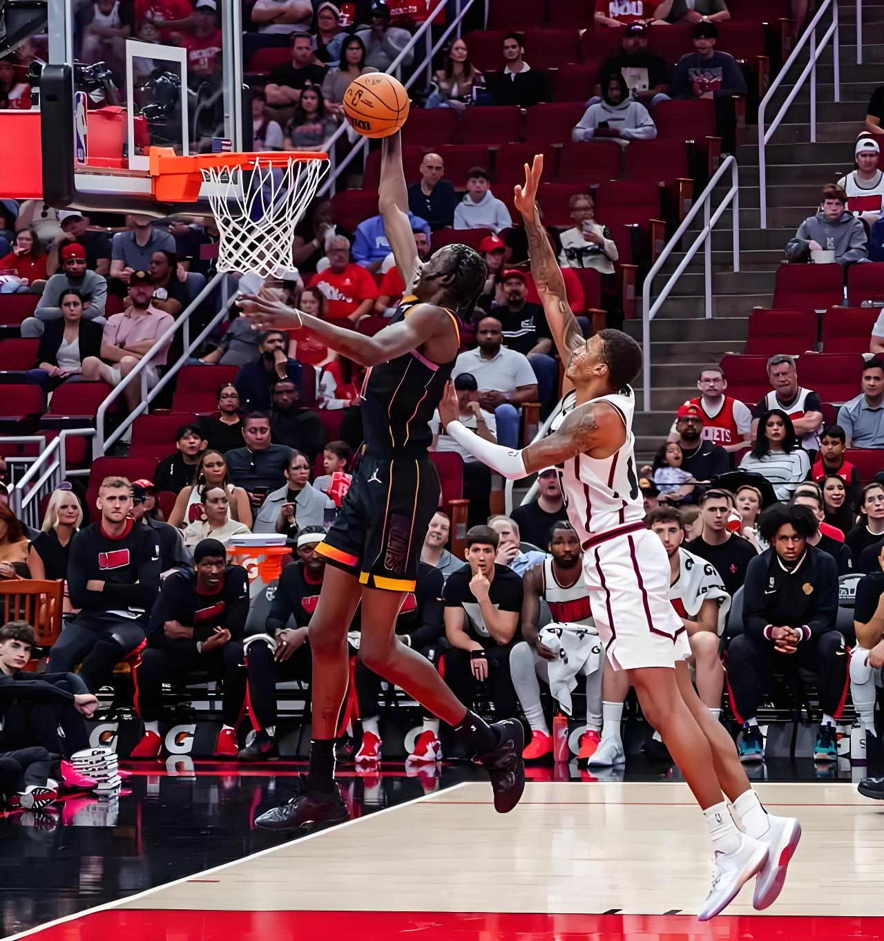 包含冲刺阶段洛杉矶快船备战英超,豪取连胜细节曝光,气氛紧张,轮换策略成焦点的词条 包含冲刺阶段洛杉矶快船备战英超,豪取连胜细节曝光,气氛紧张,轮换策略成焦点的词条