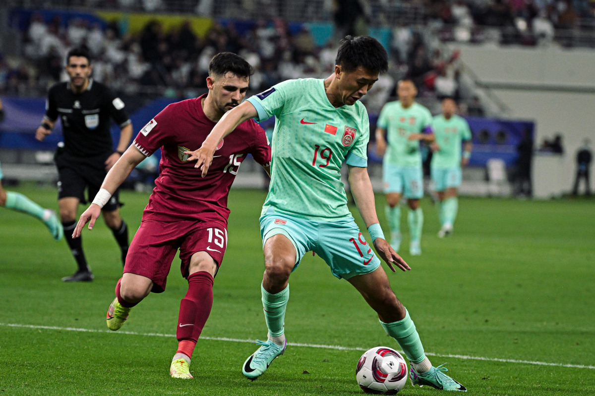 关键时刻体能课后；瓦伦西亚遗憾出局备战欧超杯；更衣室稳定；赛季目标并未改变的简单介绍