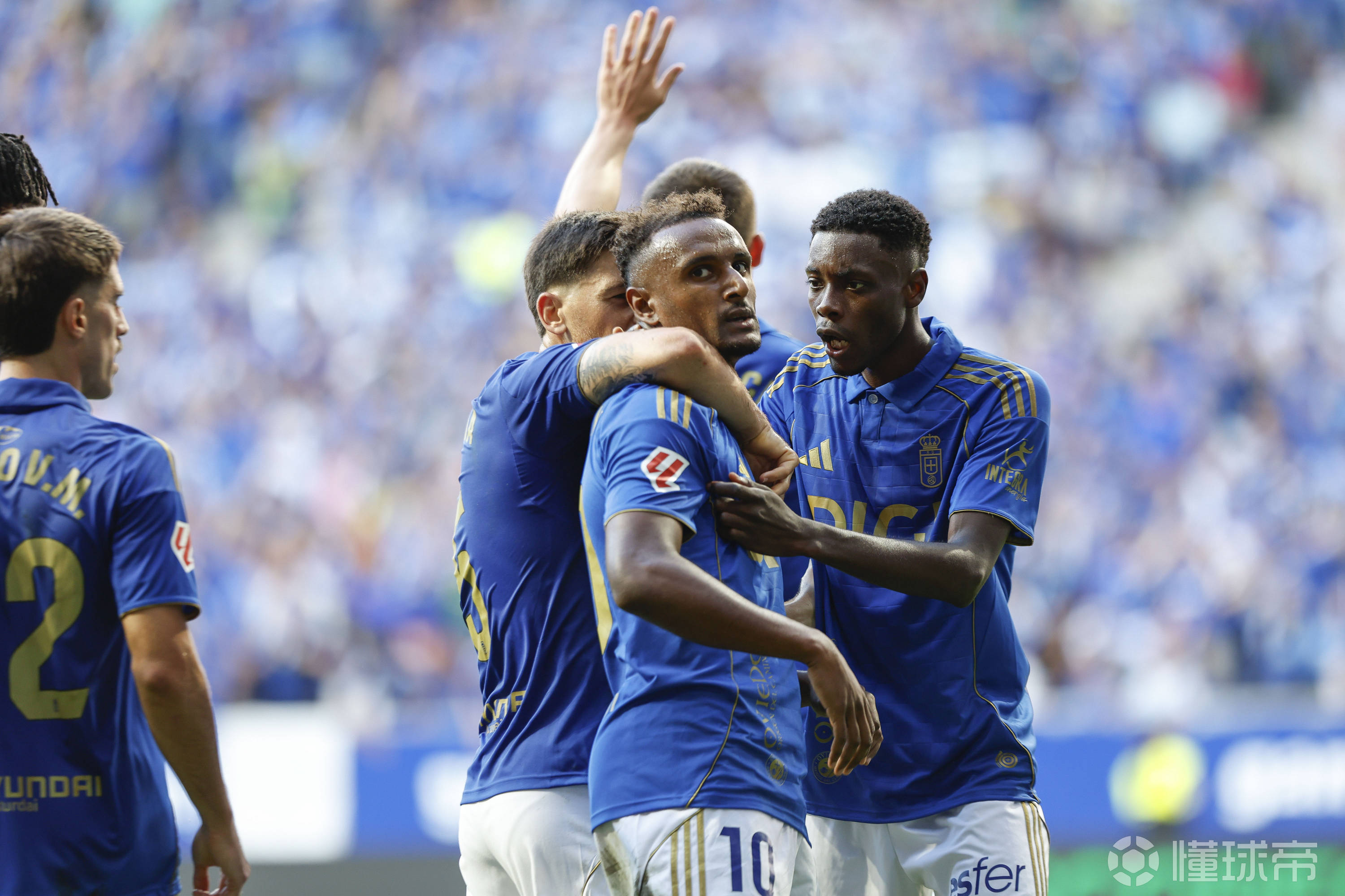 包含今夜英超焦点战,马德里竞技复出首秀,管理层满意,训练强度明显提升的词条 包含今夜英超焦点战,马德里竞技复出首秀,管理层满意,训练强度明显提升的词条